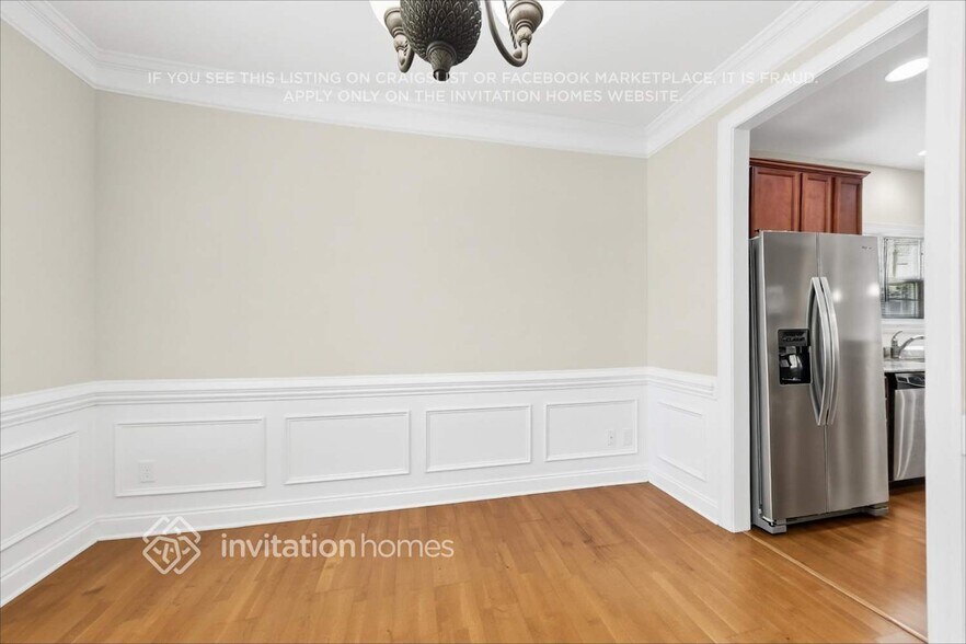 Building Photo - 8627 Ridgeline Ln