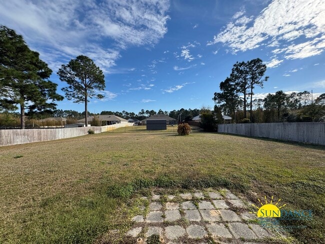 Building Photo - Wonderful Holley by the Sea Home!