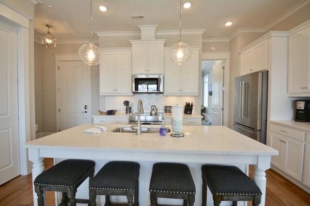 Building Photo - 18 Seagull St