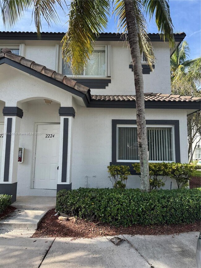 Building Photo - 2224 SE 25th Ave