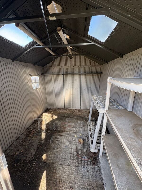 Building Photo - 540 W Birch Ct