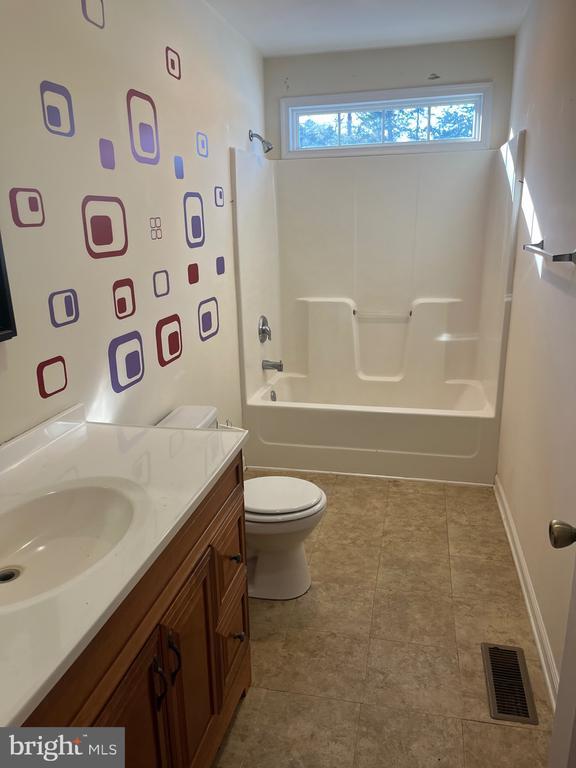 Building Photo - 20404 Gum Tree Rd