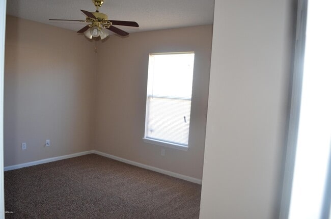 Building Photo - 4304 Hanging Moss Dr