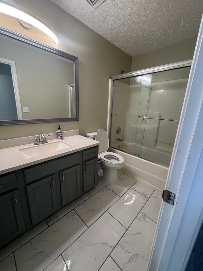 Building Photo - 3273 Cain Harbor Dr