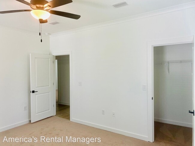 Building Photo - 4 br, 2.5 bath House - 4668 Casablanca Drive