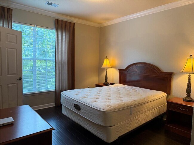 Building Photo - 1301 Tuscan Terrace