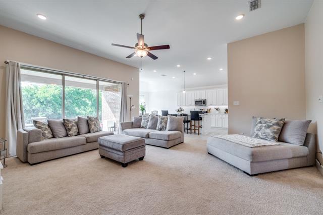 Building Photo - 1224 Villalonga Dr