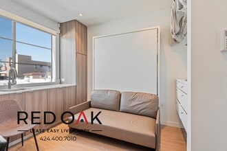 Building Photo - 11649 Mayfield Ave