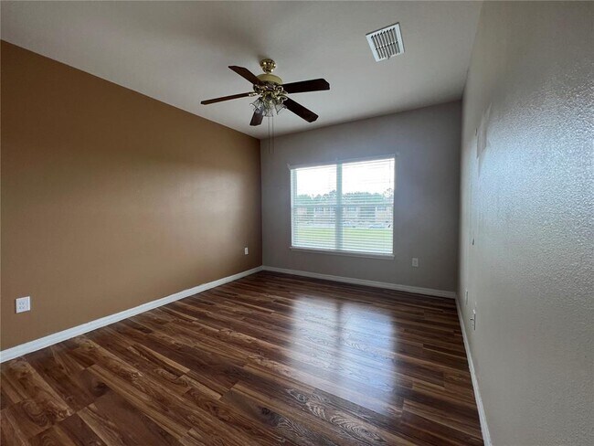 Building Photo - 2137 Betsy Ross Ln