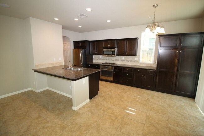 Building Photo - Cute Home in Fresno!