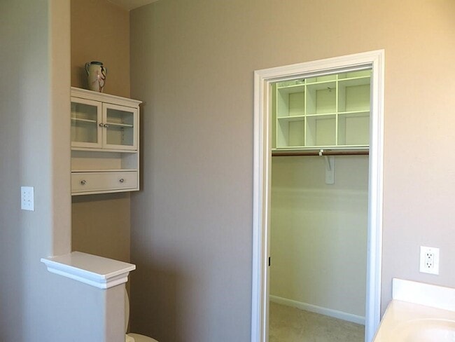 Building Photo - 2723 Calico Creek Ln