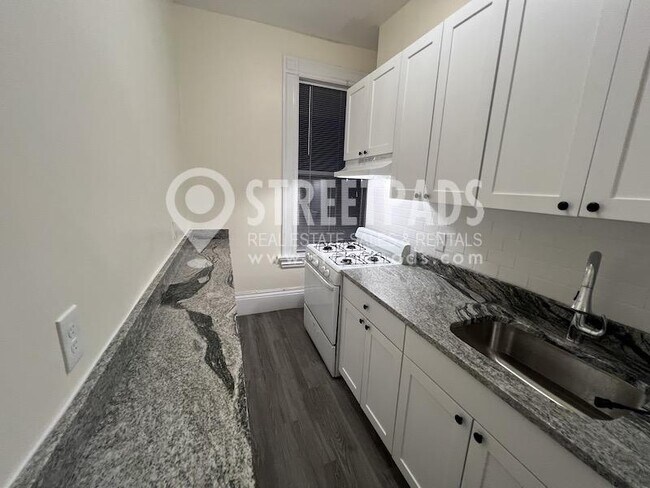 Building Photo - 1 bedroom in Cambridge MA 02138