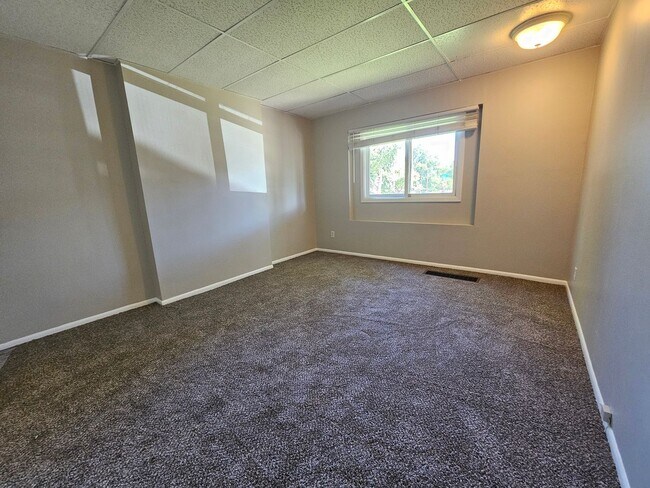 Building Photo - Sloans Lake/Highlands Adorable Large Effic...