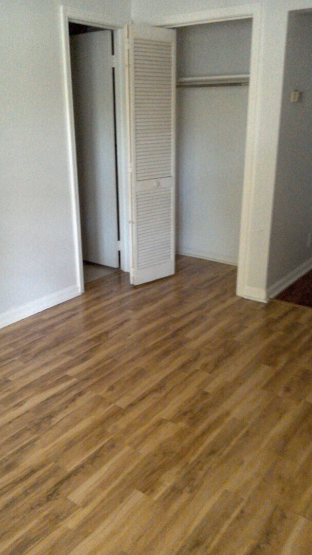 Building Photo - 1 Bedroom 1st Floor Condo