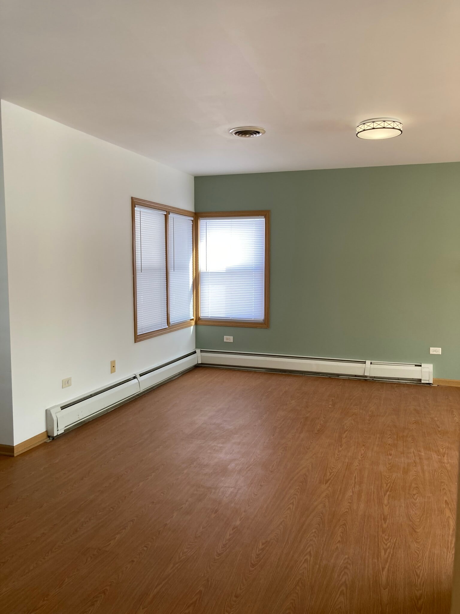 Building Photo - 638 Pearl St