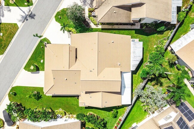 Building Photo - 4830 Brighton Lakes Blvd