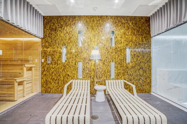 Building Photo - 2000 Metropica Wy