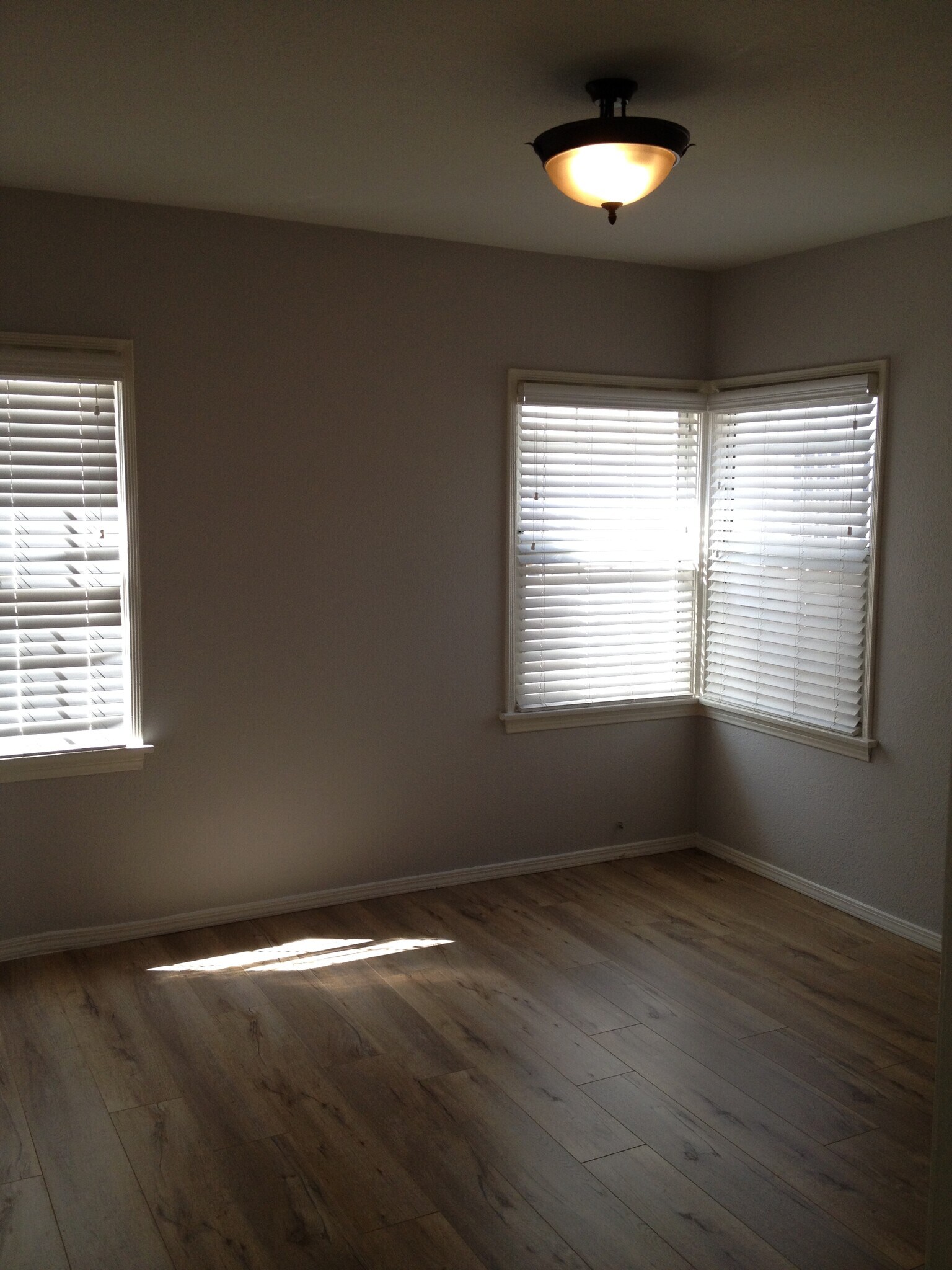 Building Photo - 5169 Pickford St