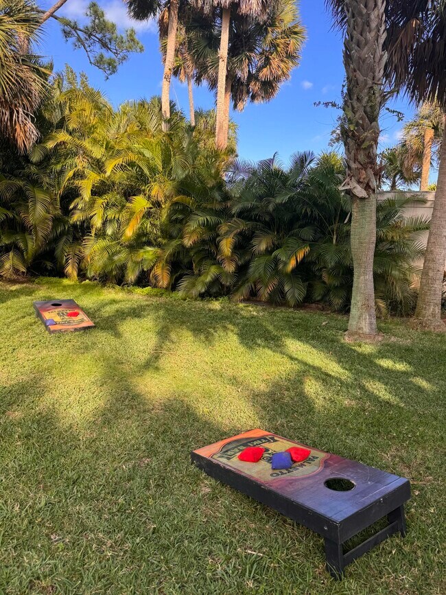 Building Photo - 1256 Palmetto Rd