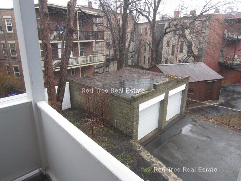 Building Photo - 7 Acron Rd