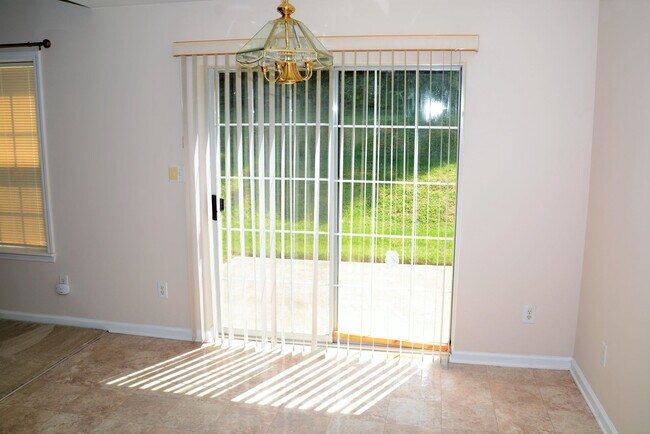 Building Photo - 11512 Fox Hill Dr