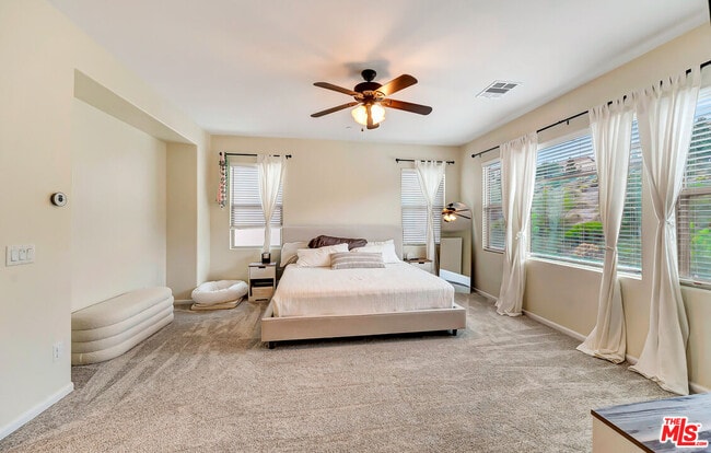 Building Photo - 25151 Golden Maple Dr
