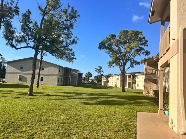 Building Photo - 1766 Abbey Rd