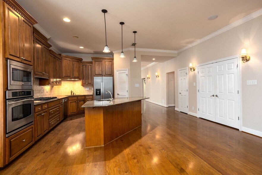 Building Photo - 116 Chestnut Ridge