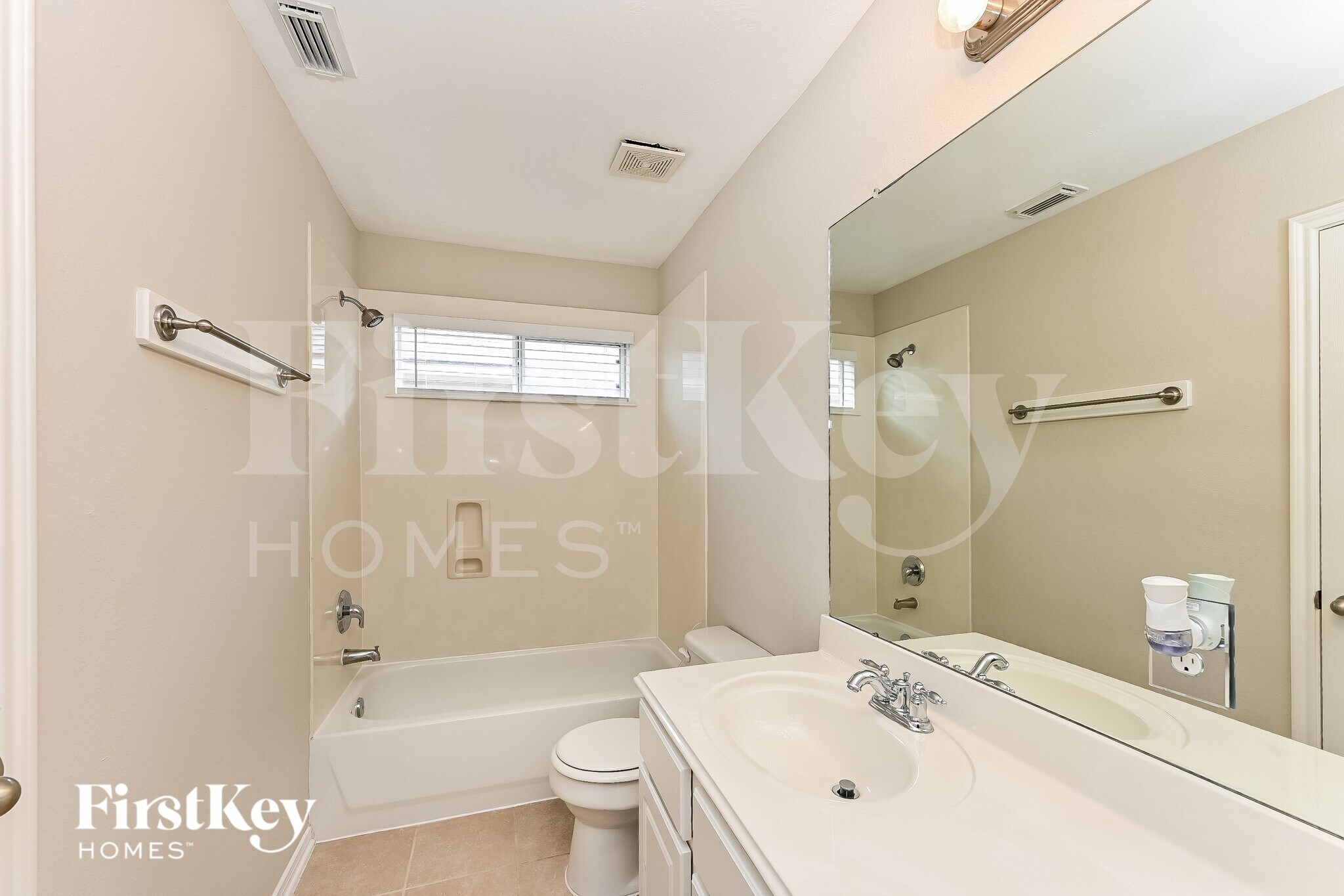 Building Photo - 12923 Palm Leaf Ct