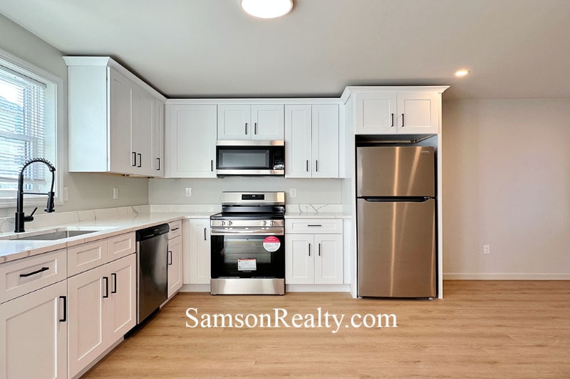 Building Photo - 39 Schofield St