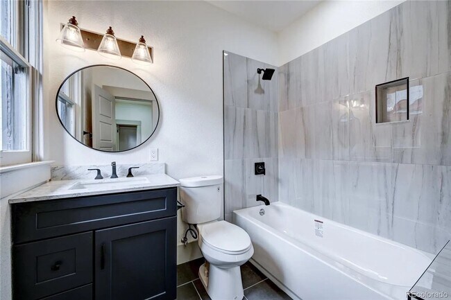 Building Photo - Stunning remodel in the beautiful Potter Highlands! 5 bedrooms 3.5 baths!