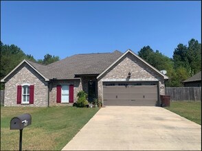 Building Photo - For Rent – Recently Built 3BR/2BA Home