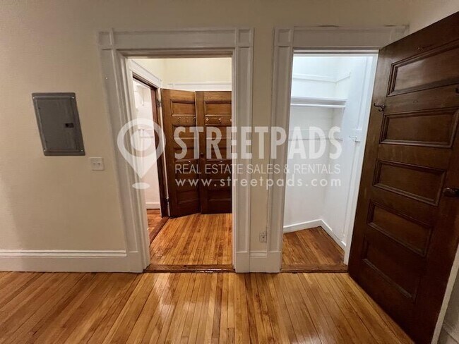 Building Photo - 1 bedroom in Cambridge MA 02138
