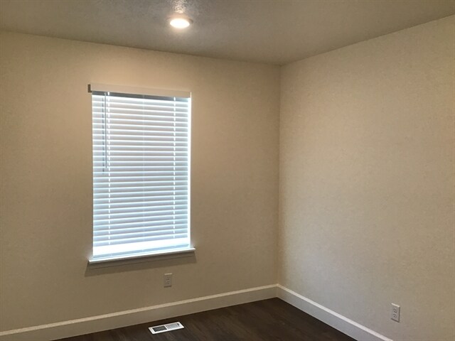 Building Photo - 1257 Ranch Cir