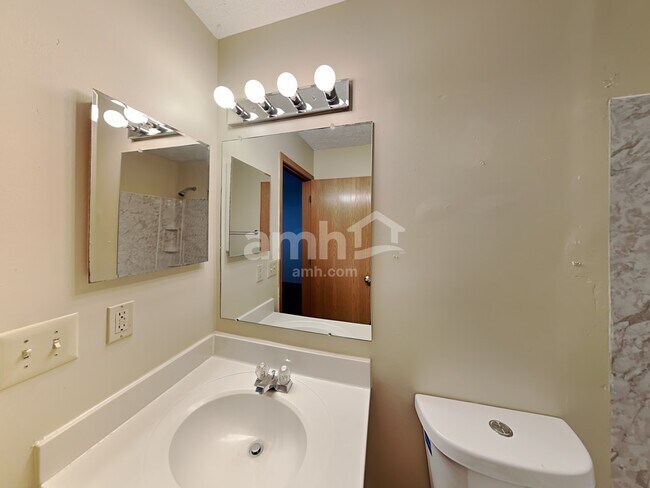 Building Photo - 5787 Coldcreek Dr