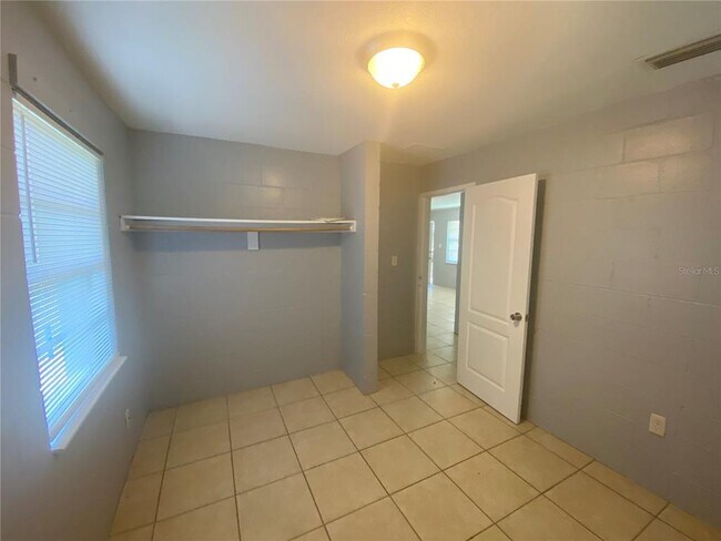 Building Photo - 1119 McNamee St