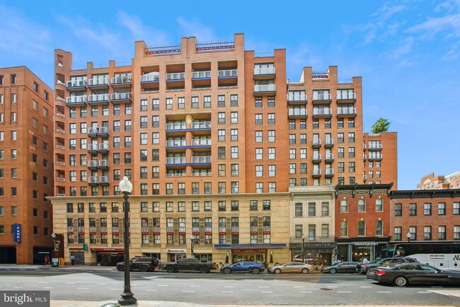 Primary Photo - 616 E St NW