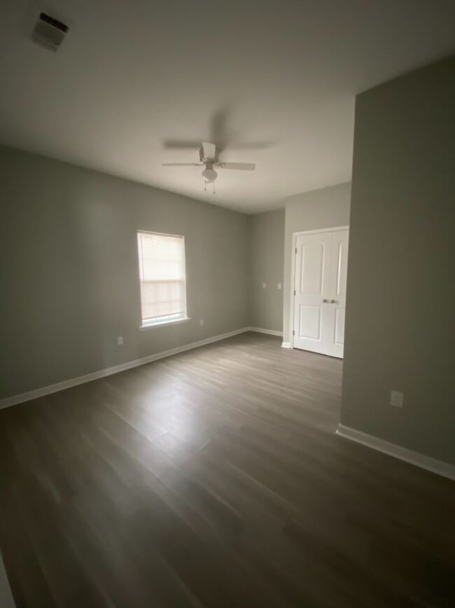 Building Photo - 206 BoniLane Drive #126 (BoniLane Cove)