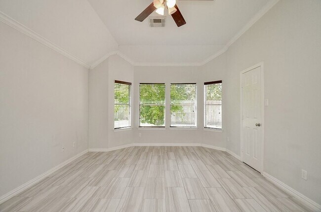 Building Photo - 20211 Canyon Ridge Ct