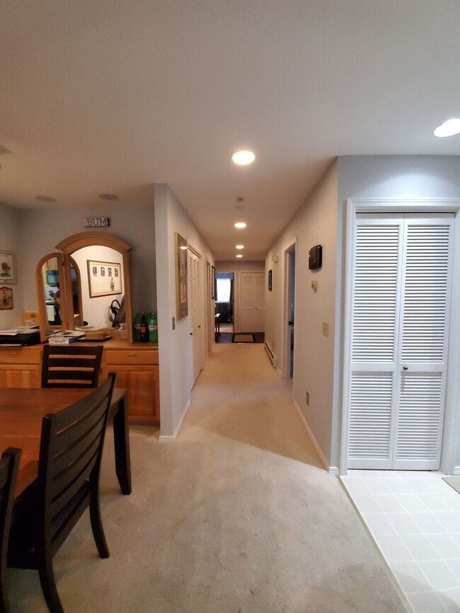 Building Photo - Rare summer seasonal rental!