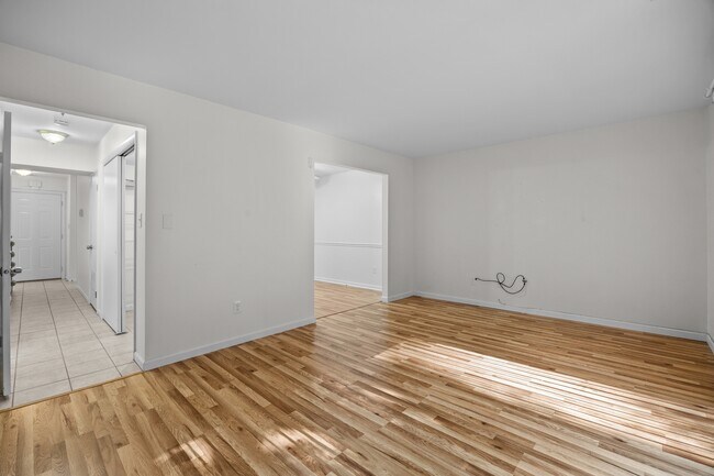 Building Photo - 1148 Willow Green Dr