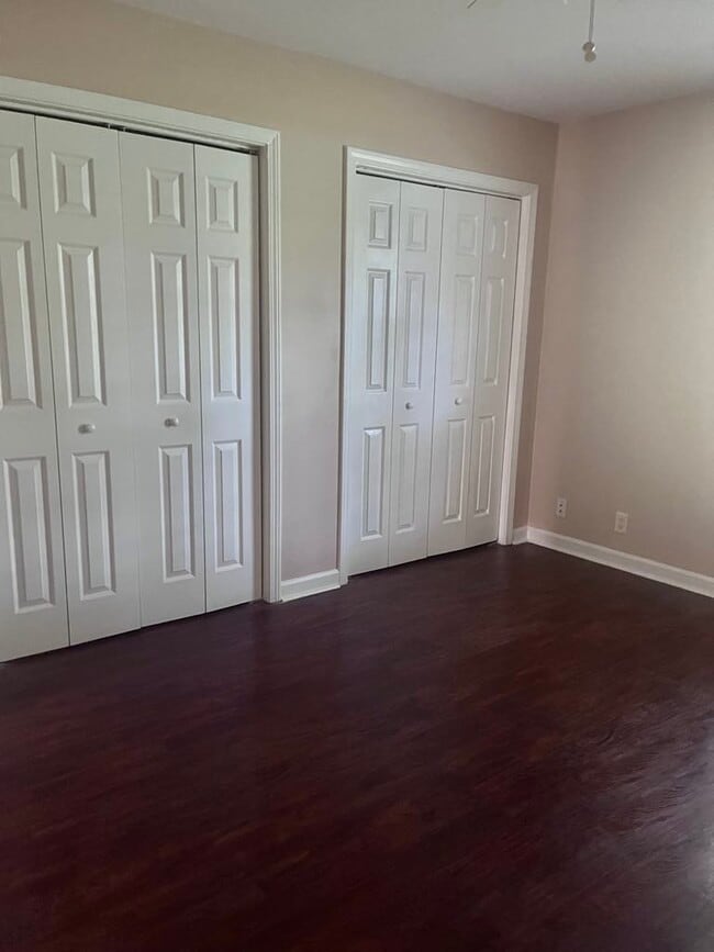 Building Photo - 149 High Point Dr