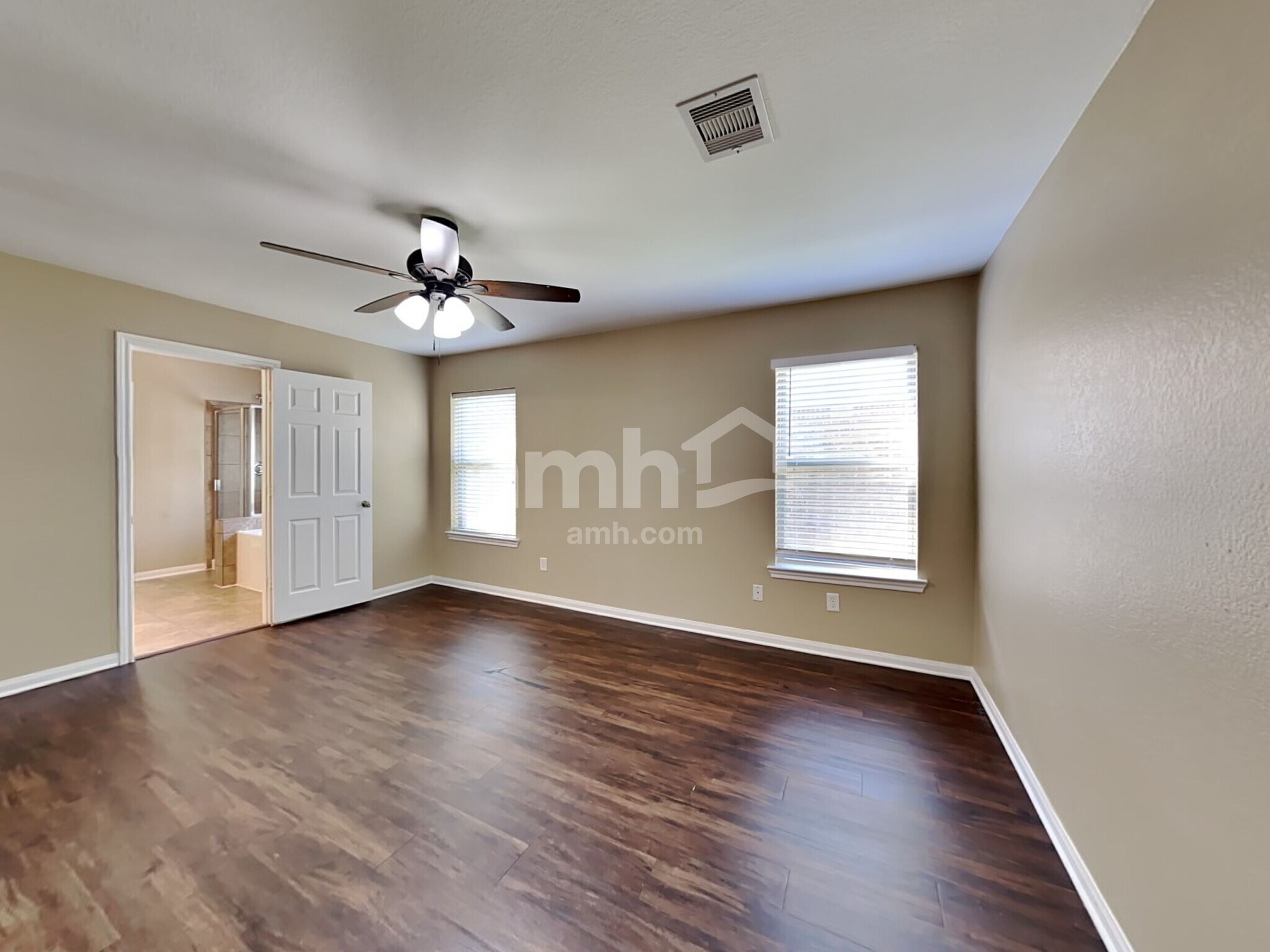 Building Photo - 5318 Rio Dr