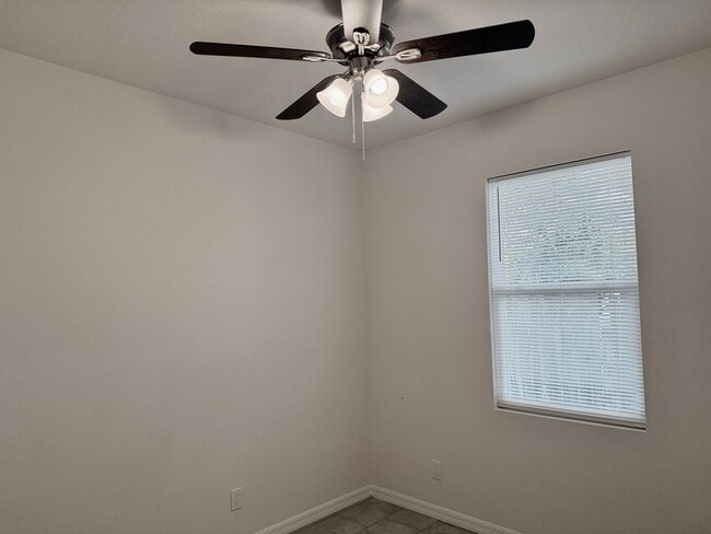 Building Photo - Brand New Home located in the heart of Tampa!