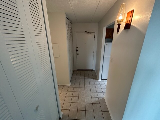 Building Photo - 9098 W Terrace Dr