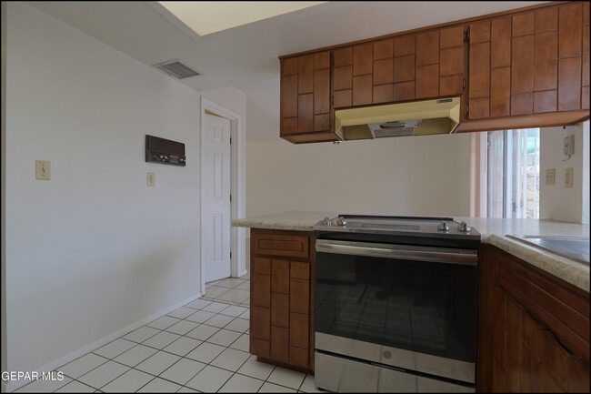Building Photo - 257 Maricopa Dr
