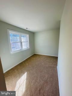 Building Photo - 120 Oak Dr