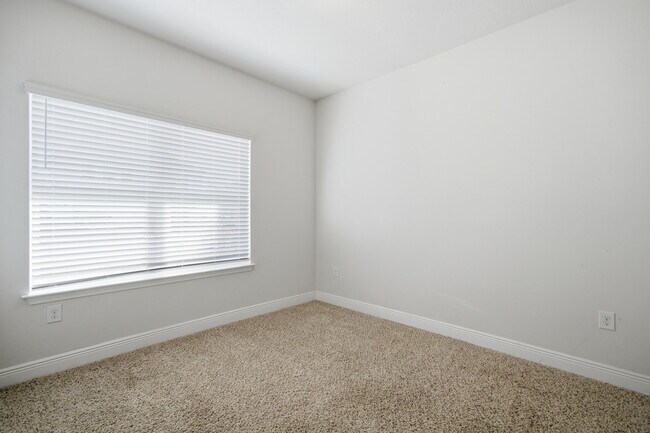 Building Photo - 191 Southern Pnes Rd