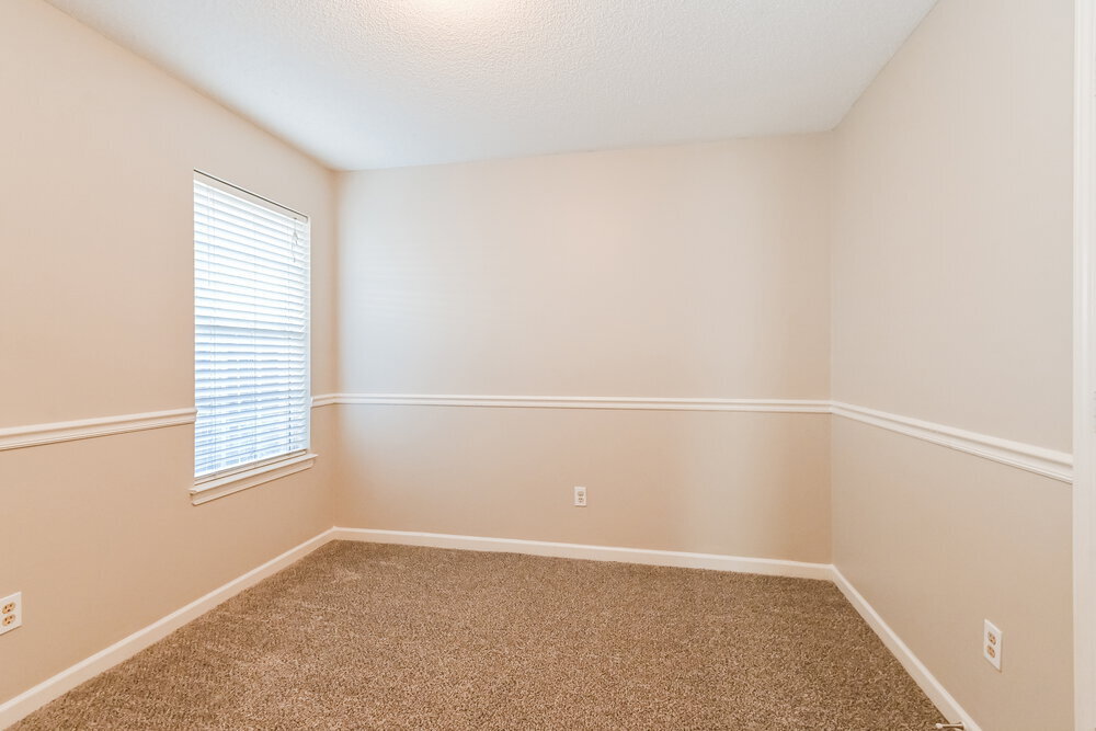 Building Photo - 7605 Caitlynn Cir S