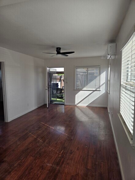 Building Photo - 4008 Rockwood St
